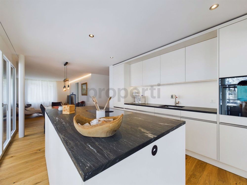 Herrausragende 3.5-Zimmer Wohnung in Trin Mulin - Image 1