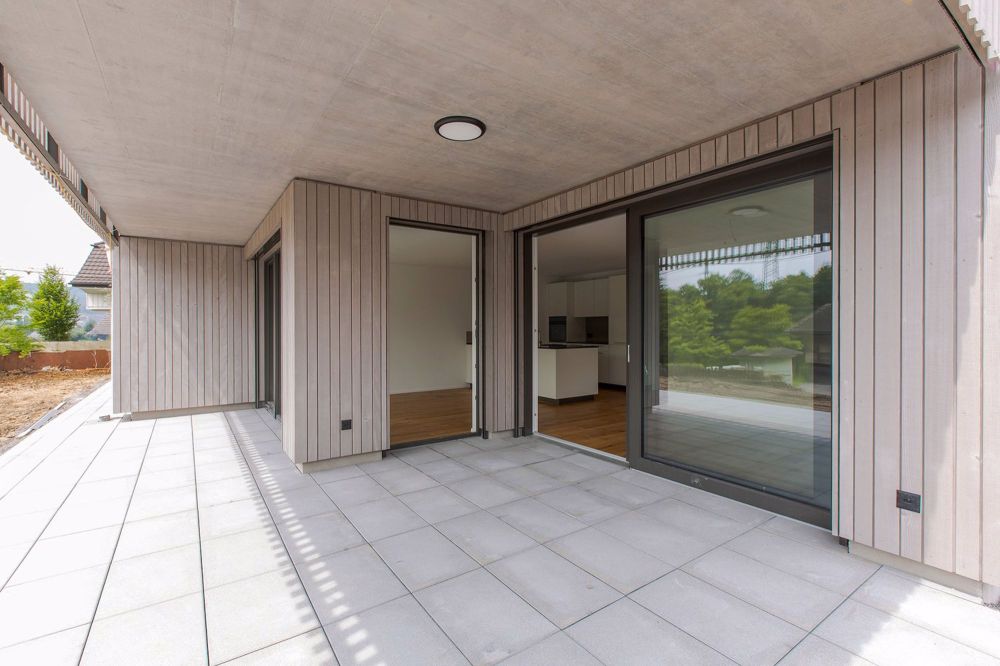 Moderne 2.5-Zimmer-Wohnung mit Terrasse - Bild 1