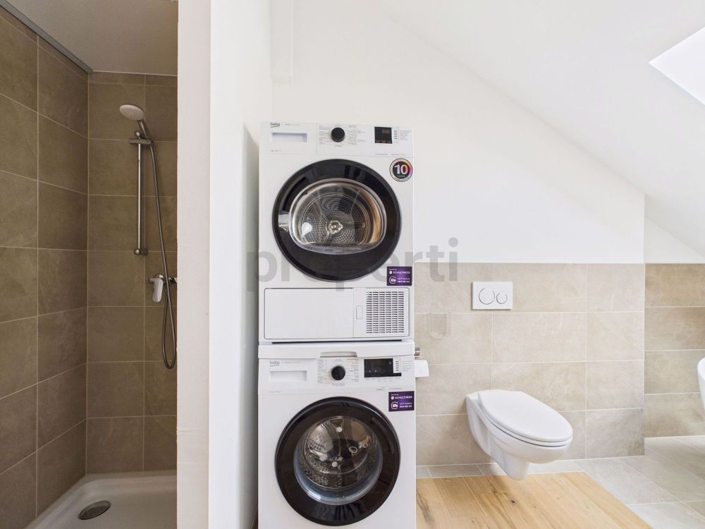 Charmante Neubauwohnung im Dachgeschoss in Grossdietwil modern, ländlich & einzigartig - Bild 8