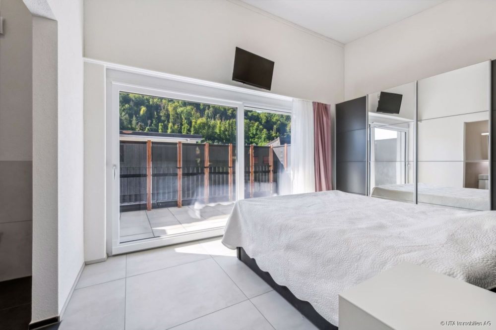 Exklusives Traumhaus im Grünen - Master-Schlafzimmer