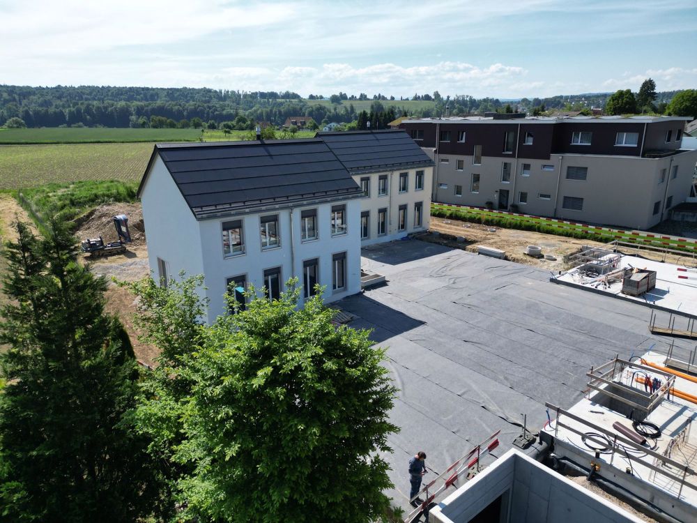Einfamilienhaus nahe an der Aare, mit Gartenparzelle - Bild 1