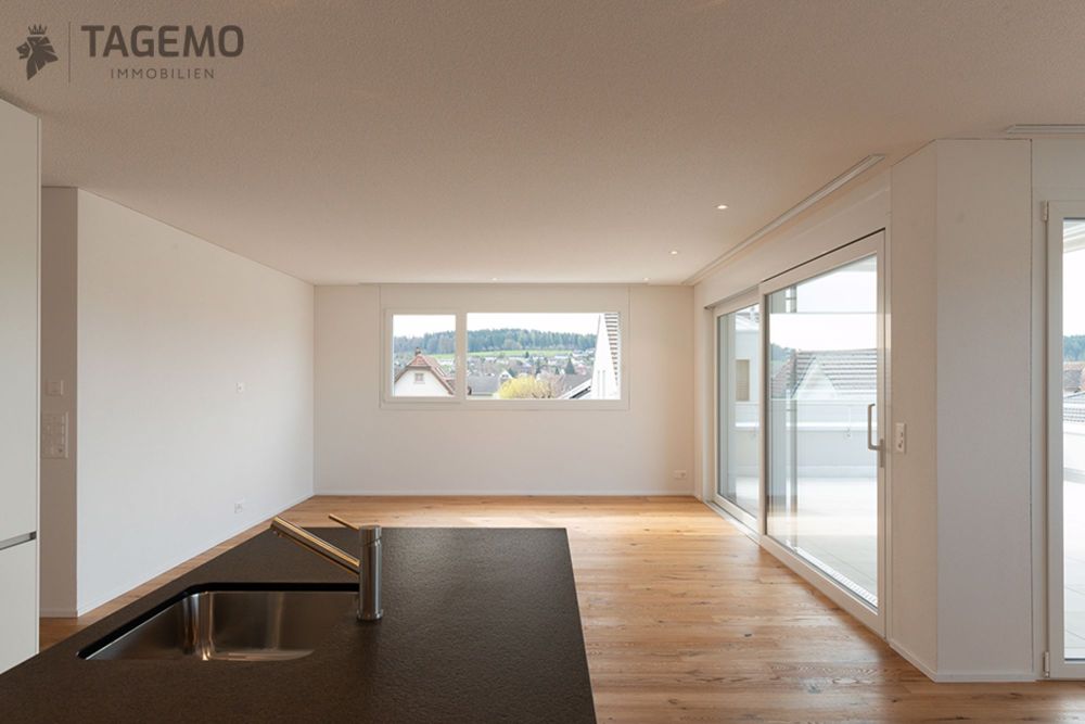 Exklusive Attika-Wohnung mit sonniger XL-Terrasse – Ihr idyllisches Wohnglück! - Bild 1