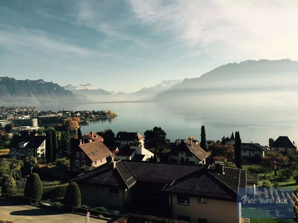 APPARTEMENT DE LUXE AVEC VUE IMPRENABLE SUR LE LAC - Bild 6