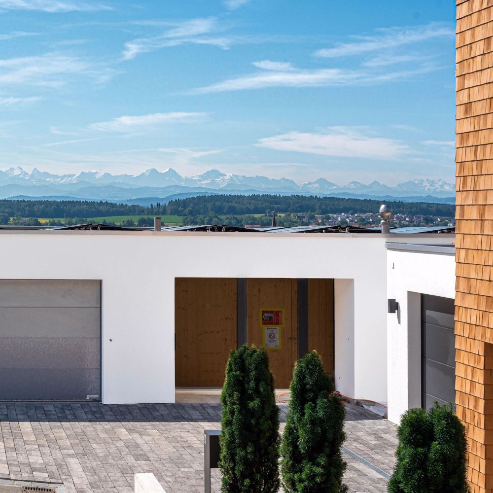 Bühlhubel 9 - Wohnen mit Alpenblick in Egerkingen - Zugangsbereich Garage und Eingang