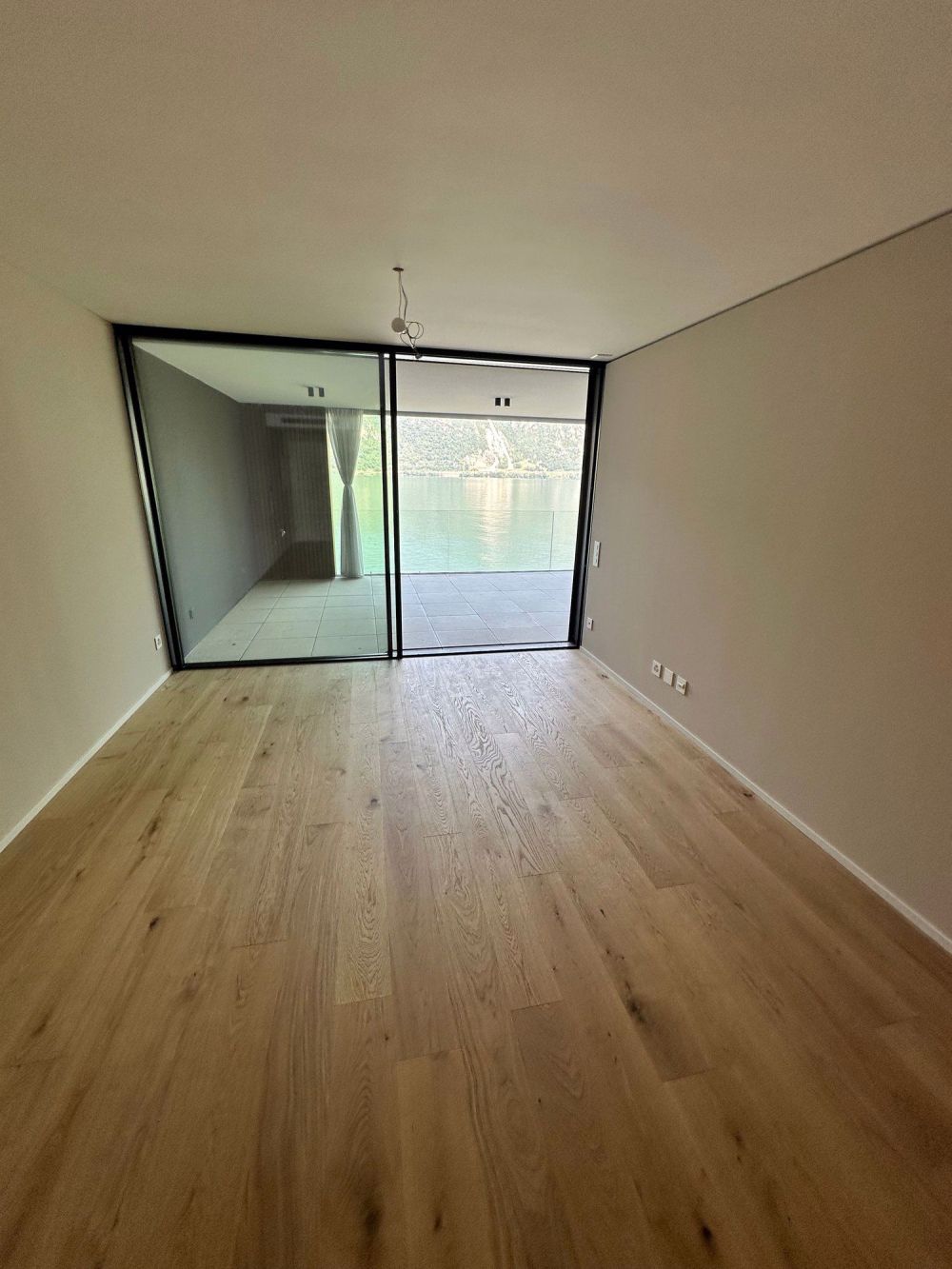 Magnificent apartment directly on Lake Lugano - Bild 7