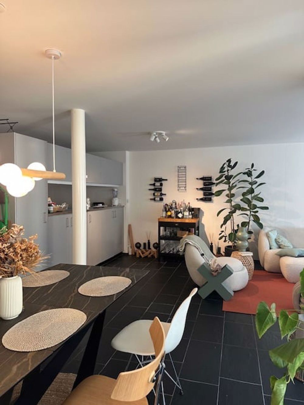 Moderne 2½-Zimmer-Wohnung mit ca. 85?m² und Tiefgaragenplatz – ruhig gelegen in Zürich Oerlikon - Bild 4