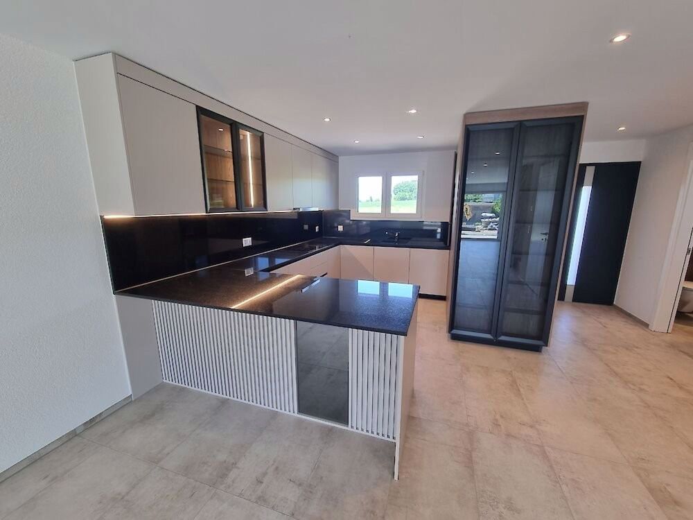 7 ½ Zimmer-Reihenhaus in Biberen mieten - Bild 1