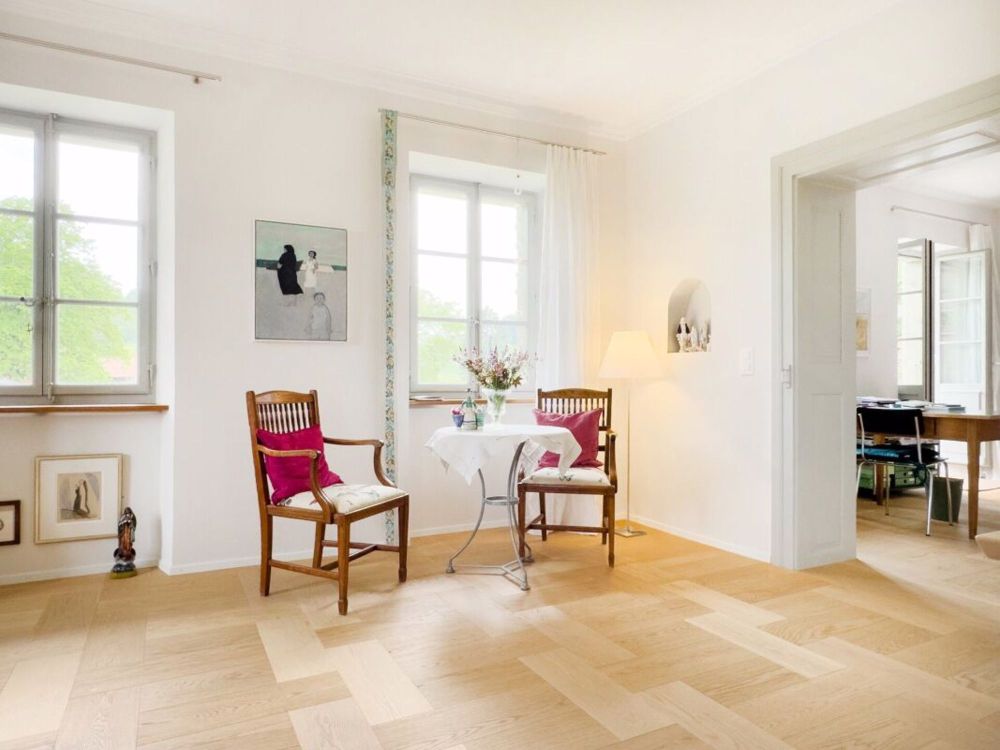 Einzigartige 4-Zimmerwohnung mit zahlreichen Annehmlichkeiten im Schlosspark Courgevaux - Bild 12