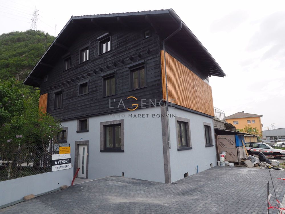 Neu - Mietshaus mit 3 Wohnungen - Bild 1