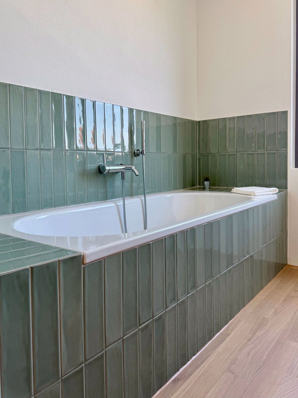 Modern ausgebaute 4.5-Zimmer Wohnung mit gedecktem Sitzplatz - Bild 7