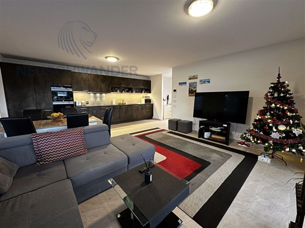 Mit herrlicher Aussicht und in der Nähe von Annehmlichkeiten - Bild 4