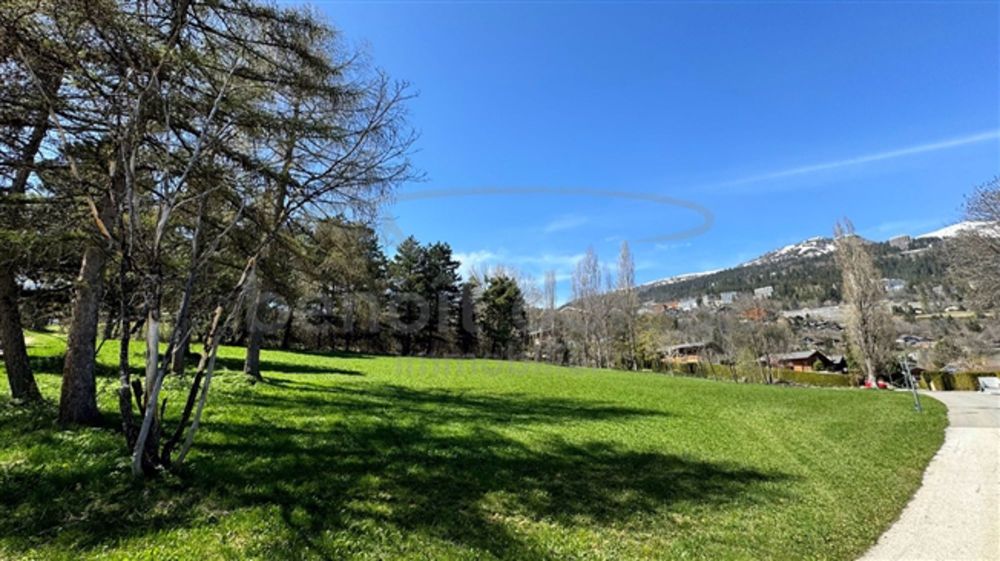 Luxuriöse Chalets ab 4.5 Zimmern - Bild 2