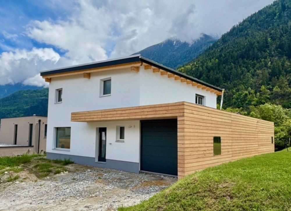 Erstbezug mit Stil Einfamilienhaus Neubau im Wallis, top Ausstattung - Bild 2