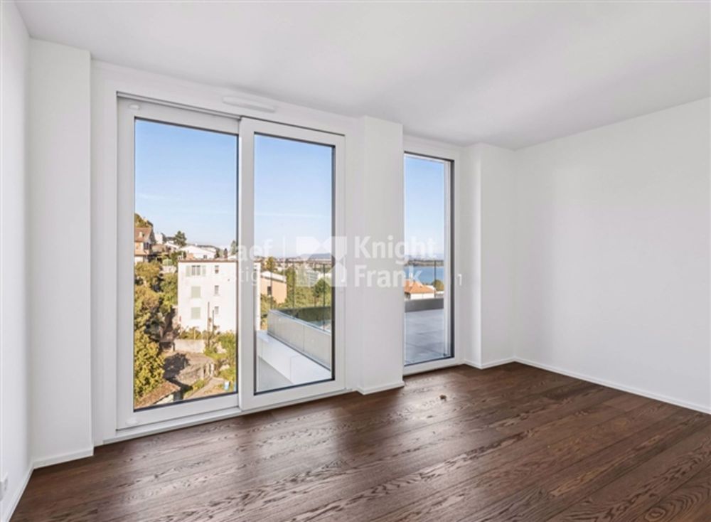 Neues Penthouse mit Panoramablick auf den See - Bild 8