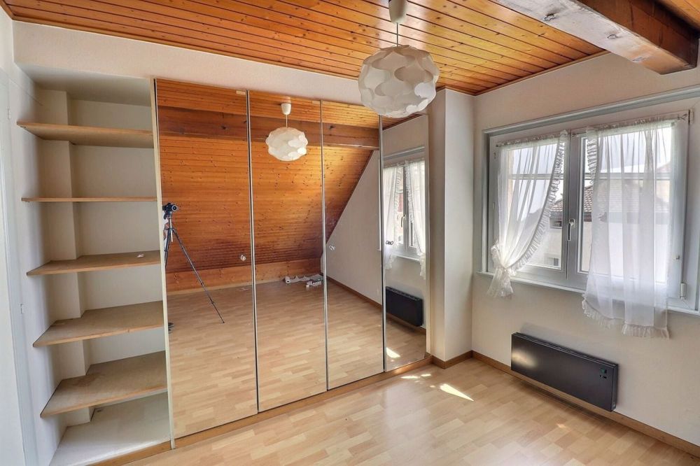 Arzier Dorf, Einzelhaus mit 2 Wohnungen - Bild 10