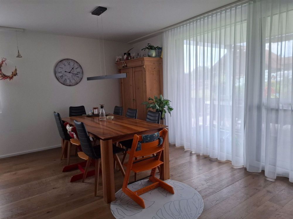 Moderne 5.5-Zimmer-Gartenwohnung mit optimaler Besonnung - Bild 2