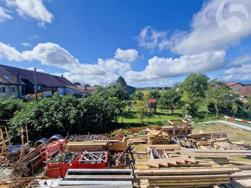 Villars-le-Terroir, Baustelle im Gange: Geräumiges 5,5-Zimmer-Apartment (anpassbar auf 4,5 Zimmer) mit 130 m2 und Südbalkon - Einheit B8 - Vue depuis le futur balcon - long dégagement Sud