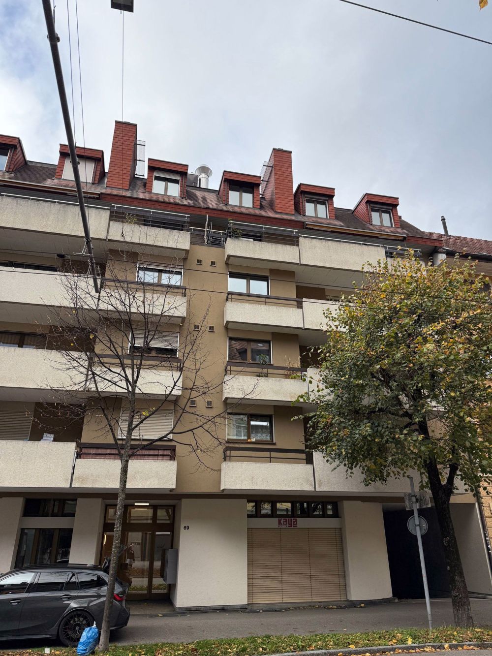 ?? Moderne 4.5-Zimmerwohnung mit Stil, 2 Balkonen & Cheminée – Zentrum Biel, Dufourstrasse 69 - Bild 1