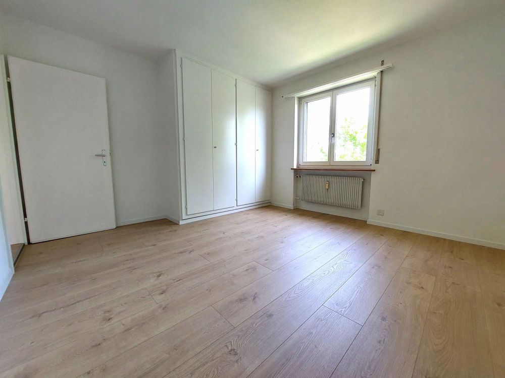 frisch sanierte 4-Zimmer-Wohnung mit sonnigem Südbalkon - Bild 3