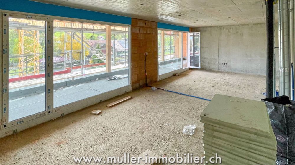 Dachgeschoss mit Blick auf das Land, nahe Romont - Bild 8