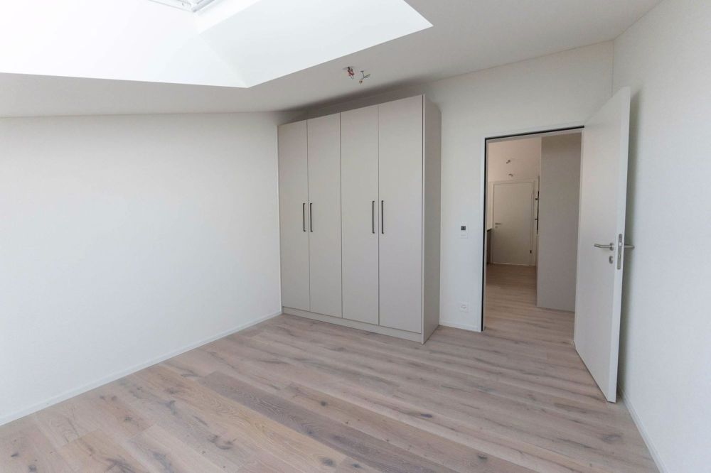Traumhafte 3.5-Zimmer-Wohnung mit Blick auf den Rigi-Südhang und Smart-Home-Komfort - Bild 12