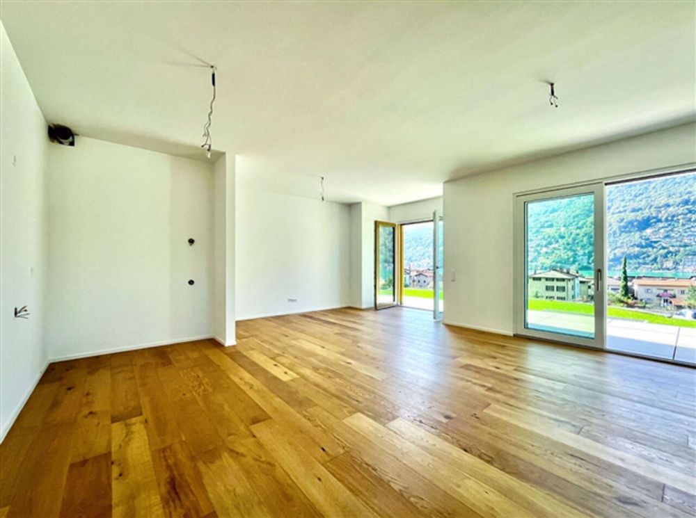 Brusino Arsizio - 4.5-Zimmer-Wohnung mit grossem Garten und Seeblick - Bild 2