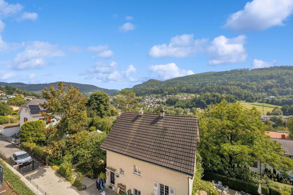 5.5-Zimmer-Doppelhaus mit Charakter und Aussicht - Bild 10