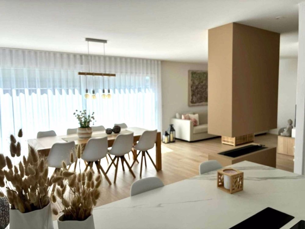 Moderne Villa mit schönen Ausführungen 3 Schlafzimmer und ein schöner Garten - Bild 1