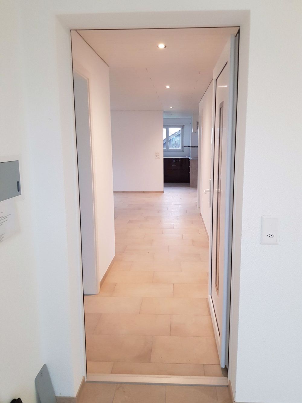 Neu renovierte Wohnung im 2-Familienhaus - Bild 9