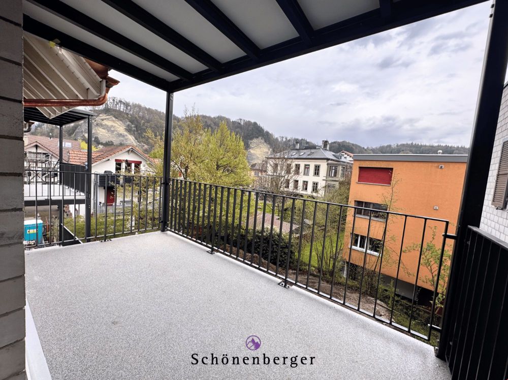 Moderne und vor kurzem sanierte 3.5 Zi.-Whg., 2. OG mit Balkon (8qm) - Bild 1