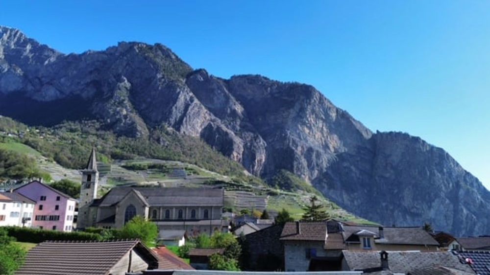 Magnifique appartement de 2,5 pièces avec vue panoramique à Chamoson - Bild 6