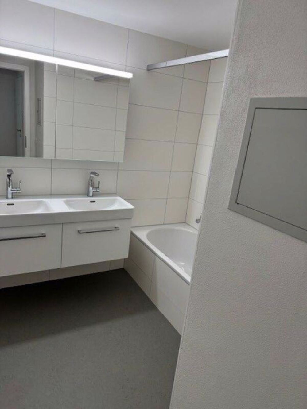 Neu sanierte 4.5-Zimmer-Wohnung mit Gartensitzplatz - Bild 4