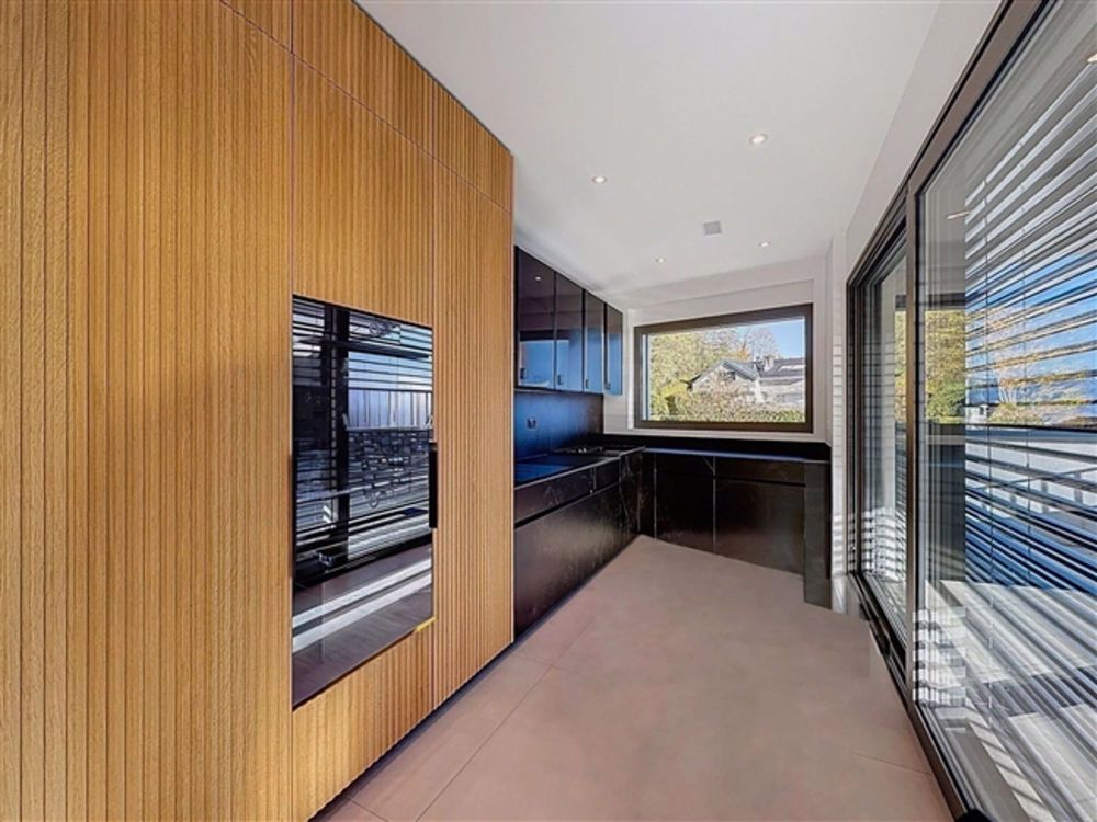 Spektakuläre Aussicht auf den See! - Bild 4