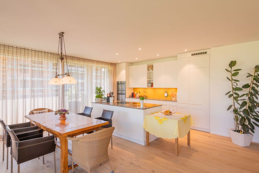 Exklusive Wohnung direkt am Bodensee - Essbereich & Küche