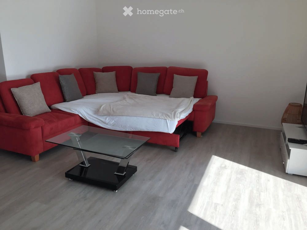 Zentrale ruhige Lage und herrliche Aussicht über Flims und grossem Aussenbereich - Bild 5