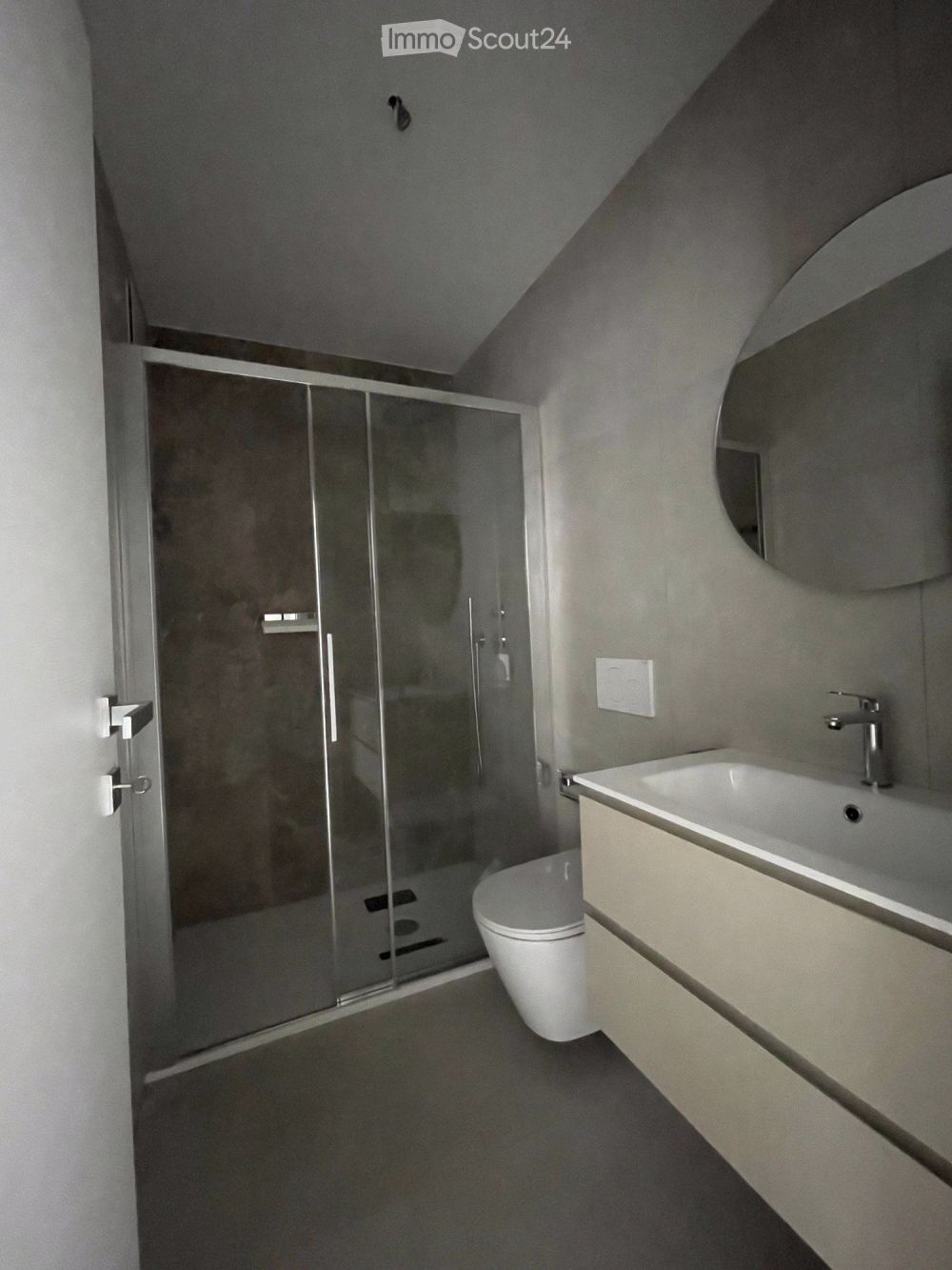 Verkaufen modernes 4.5-Zimmer-Apartment mit Panoramablick in Avegno - Bild 11