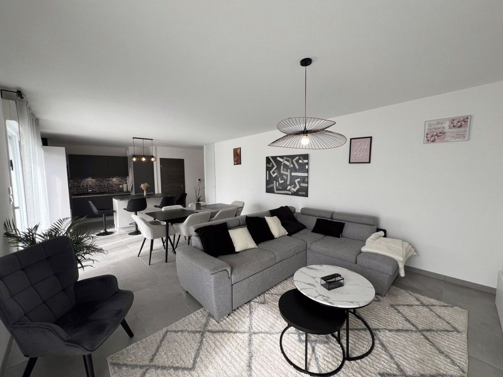 T4 wie neu, hochwertig, 3 Minuten von der Schweizer Grenze - Bild 1