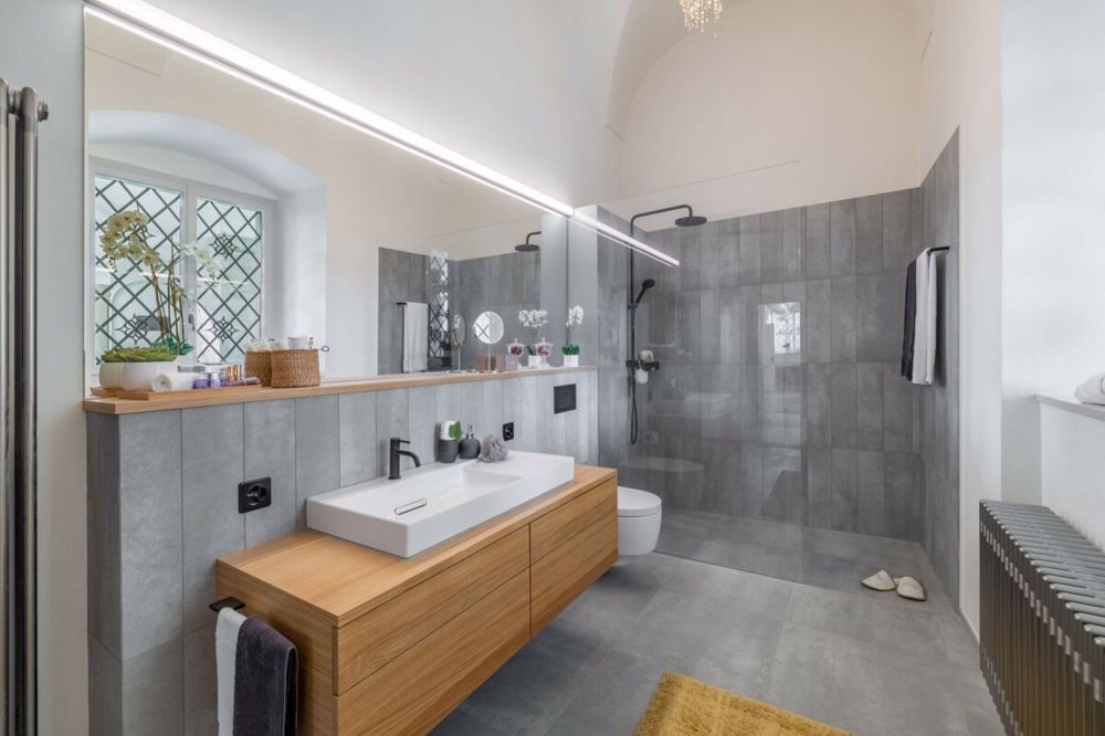 Exklusive Gartenresidenz in Zizers: Wohnen im historischen Schloss - Bild 4