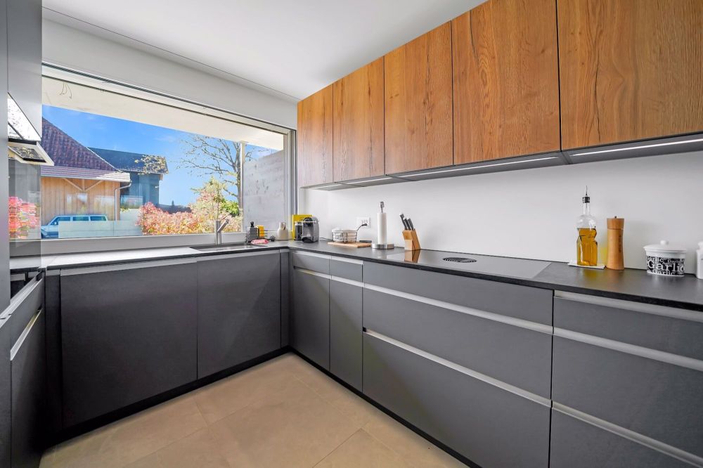 NEUBAU - Traumhaftes Eckreihenhaus mit vielen Extras an idyllischer Lage - 10 Minuten von Lyss - Bild 2