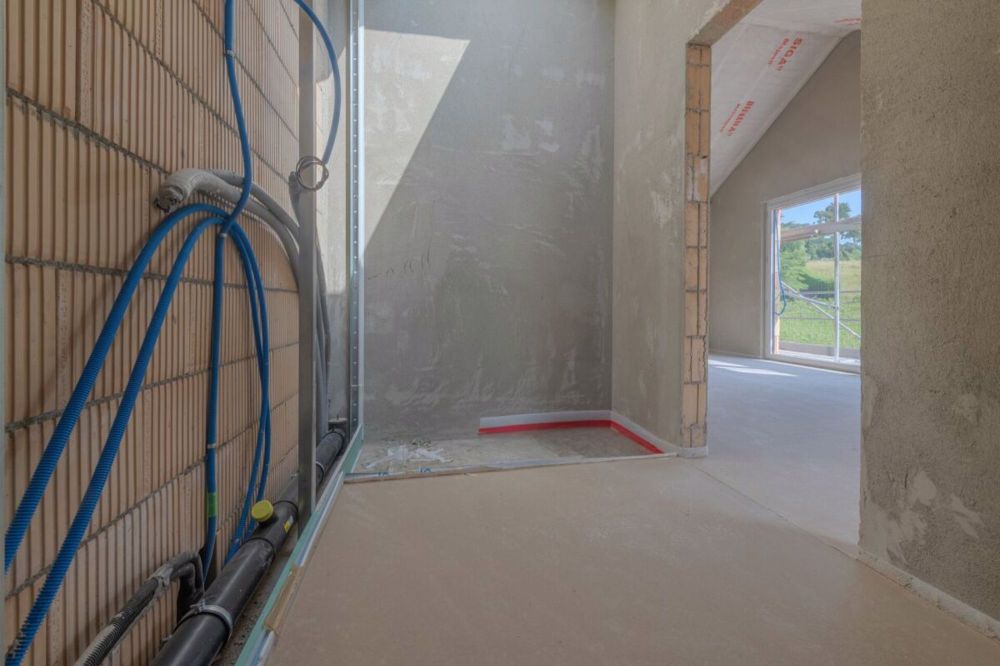 GROSSEN IMMOBILIEN - Exklusive 4.5-Zimmer Maisonettewohnung mit Weitsicht in Lugnorre - Bild 11