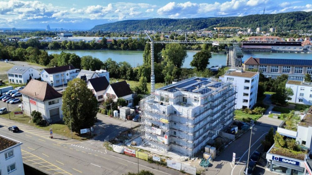 Modernes Wohnen im 1. OG 4.5 Zimmer mit Terrasse - Bild 1