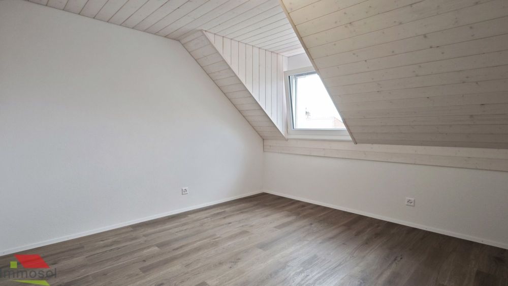 Attique de 3,5 pièces avec terrasse et combles aménageables de 70m2 ! - Bild 9