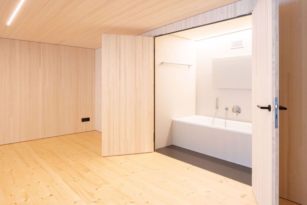 Atelierwohnung im Loft-Stil an der Seepromenade in Brunnen, SZ - Bild 10