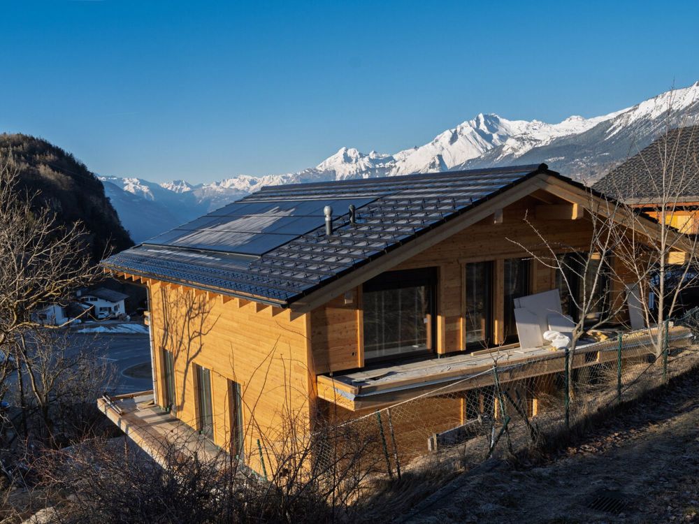 Chalet neuf à Lens - 4 chambres, vue montagne et fitness - Bild 3