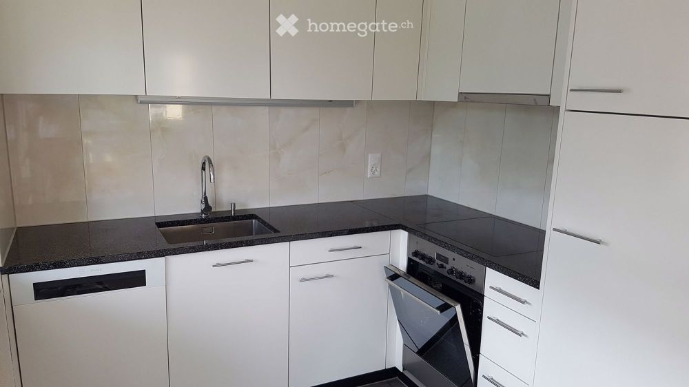 2,5-Zimmerwohnung: Erstvermietung nach Totalrenovation - Bild 3