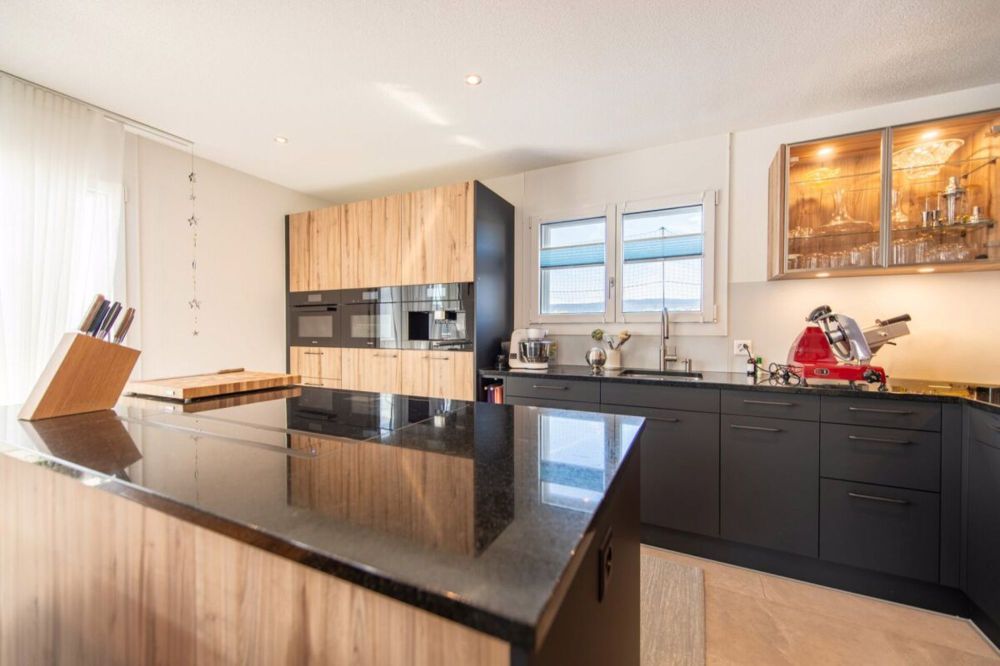 Licht, Raum, Weitblick - moderne 4.5-Zimmer-Attikawohnung mit Jurablick - Bild 4