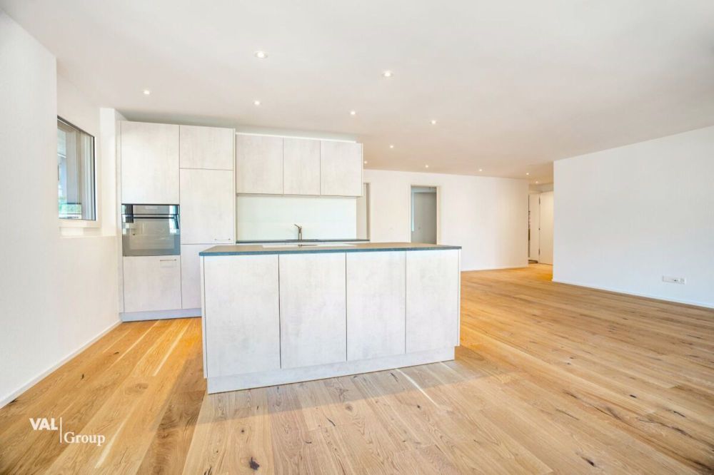 Direkt bezugsbereit: 3.5 Zimmer Neubauwohnung an schöner erhöhter Lage - Bild 3