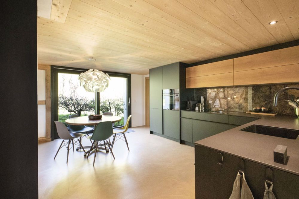 5.5 Zi-Einfamilienhaus - ein einmaliges Bijou an idyllischer Lage in Top-Zustand - Bild 3