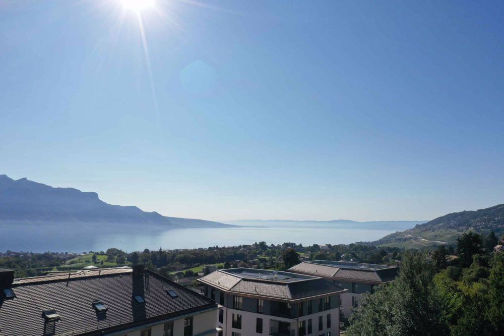 Neu: 5,5-Zimmer-Wohnung mit Seeblick - Bild 1