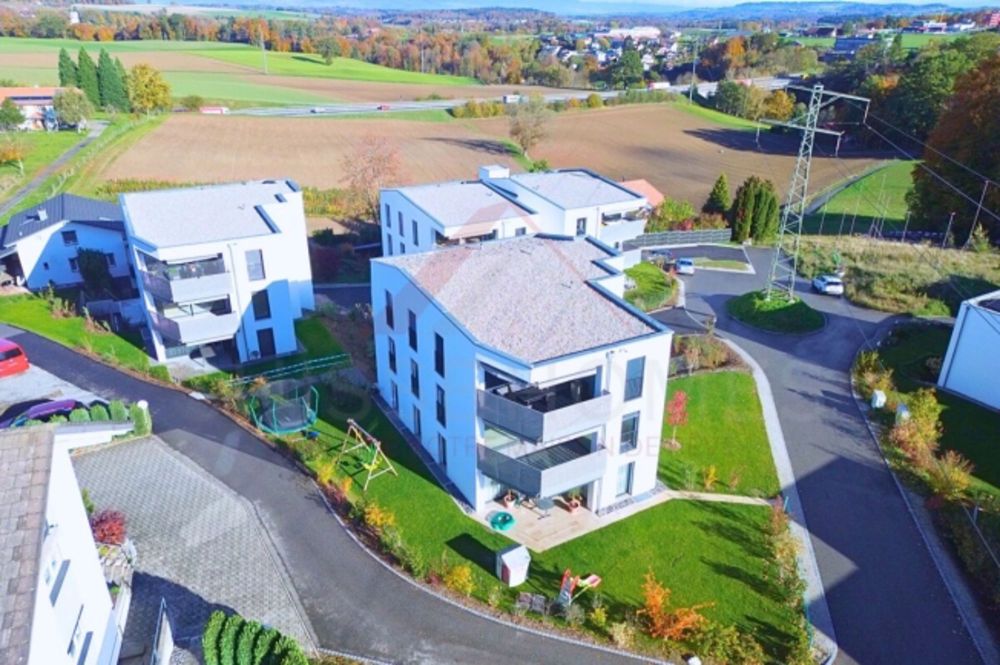 Confort moderne et espace généreux - 4.5 pièces à Düdingen - Bild 1